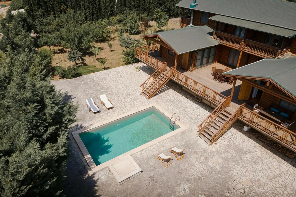 Detached House 420 M2 In Kalavrita, Greece