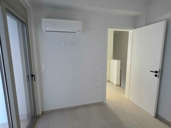 Maisonette 77 M2 In Voula, Greece