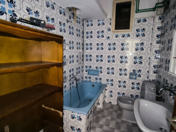 2-bedroom Flat In Easts Olimpos, Greece (80 M²)