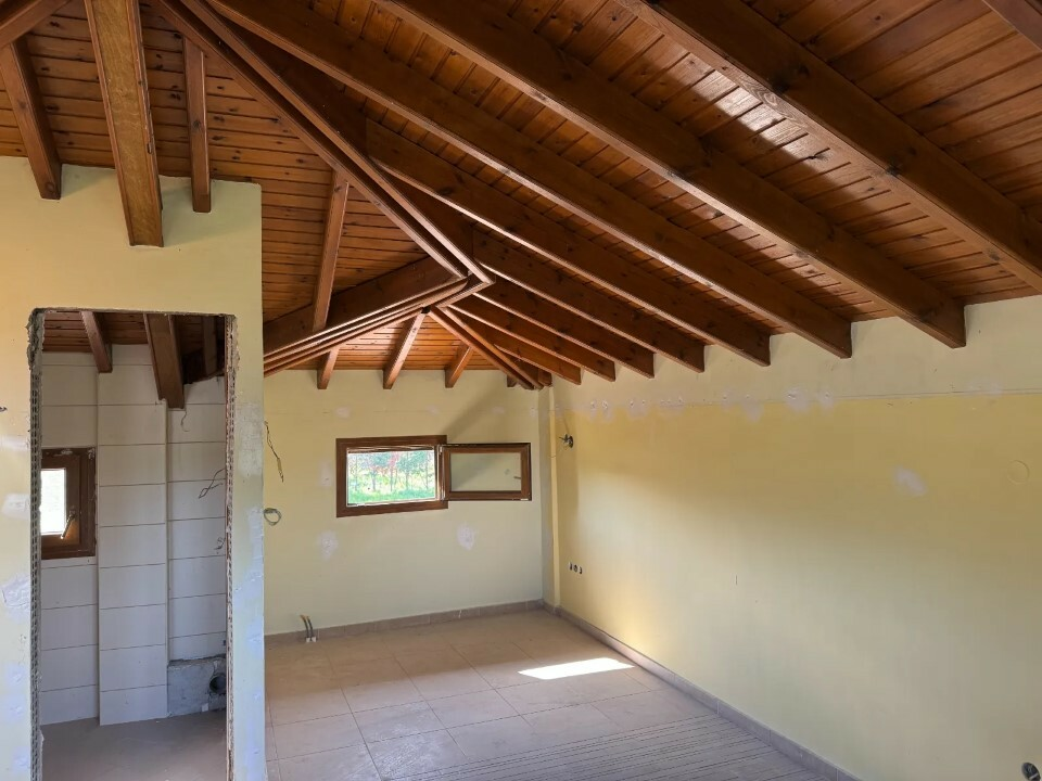 Detached House In Michaniona, Greece (310 M²)