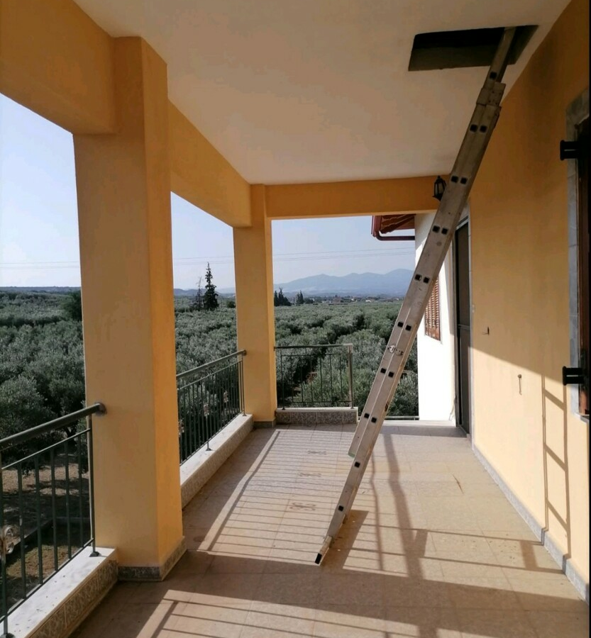 Complex In Poligiros, Greece (320 M²)