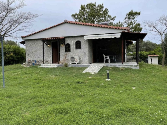 3-bedroom Detached House In Sithonia, Greece (59 M²)