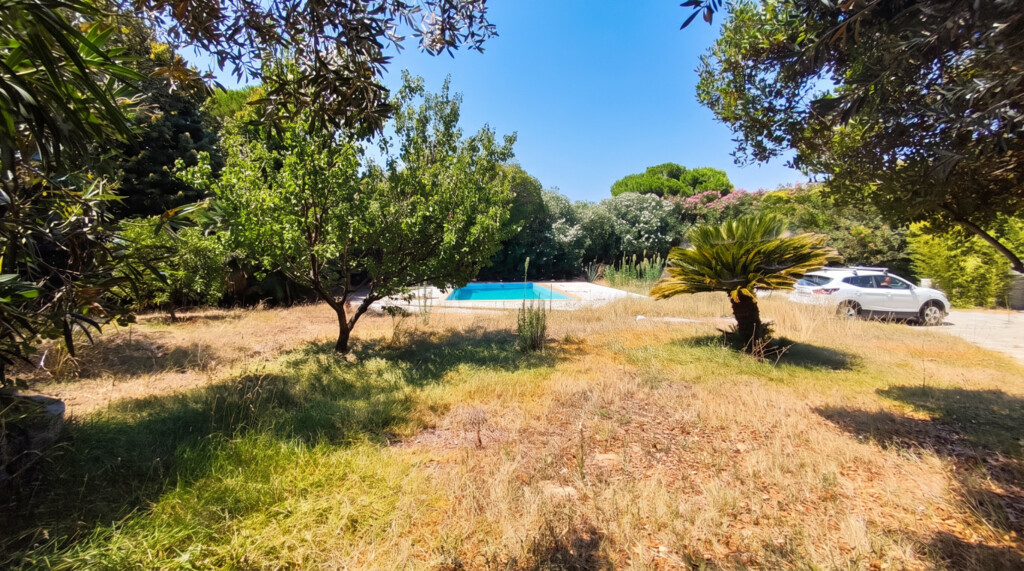 5-bedroom Villa In Sithonia, Greece (260 M²)
