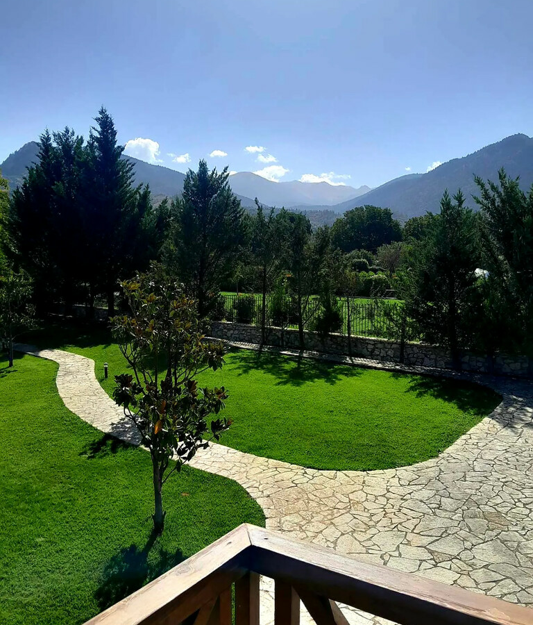 Detached House 420 M2 In Kalavrita, Greece