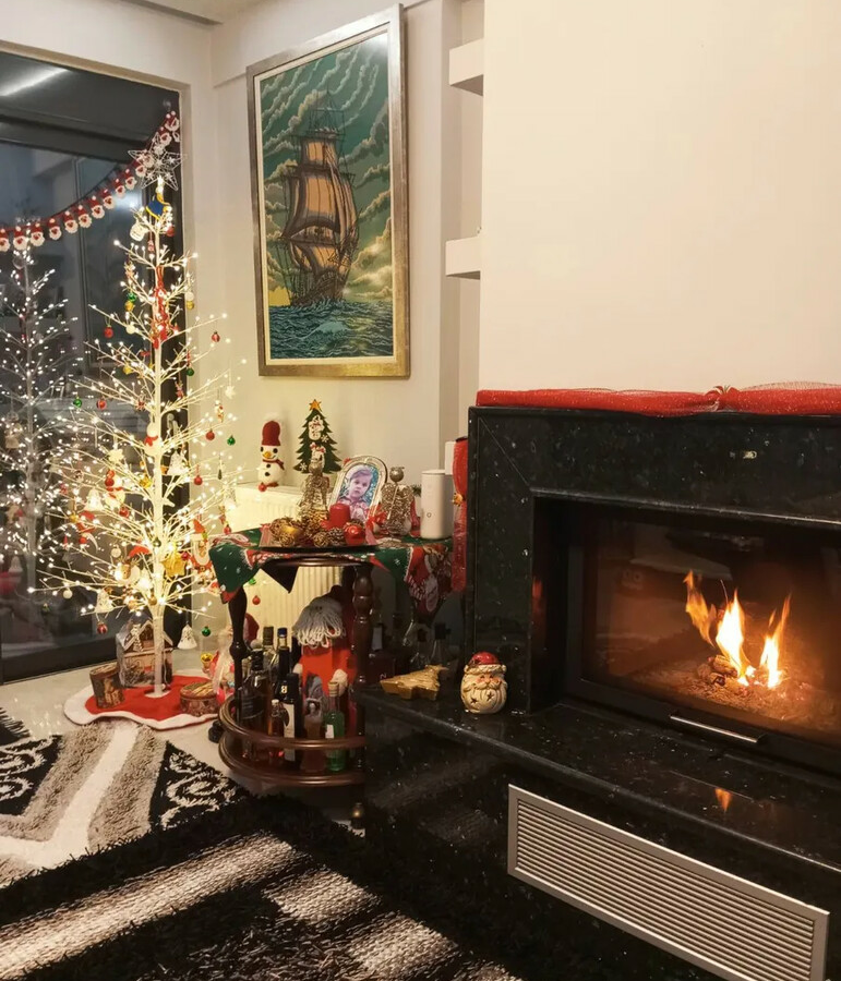 Maisonette 82 M2 In Saronikos, Greece