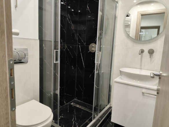 Flat 80 M2 In Faliro – Ippokratio, Greece