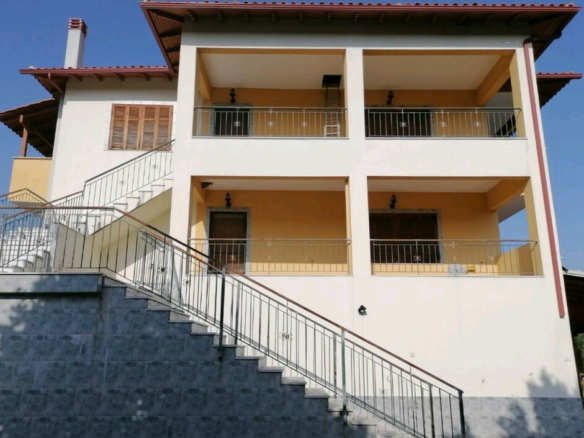 Complex In Poligiros, Greece (320 M²)