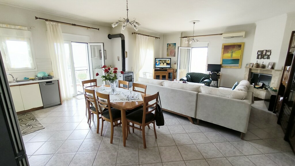 6-bedroom Detached House In Easts Olimpos, Greece (250 M²)