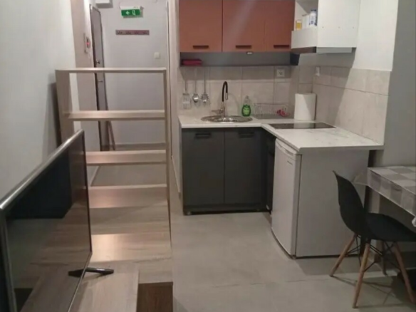 2-bedroom Flat In Center Of Thessaloniki, Greece (60 M²)