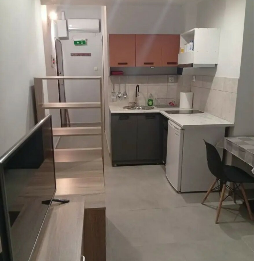 2-bedroom Flat In Center Of Thessaloniki, Greece (60 M²)