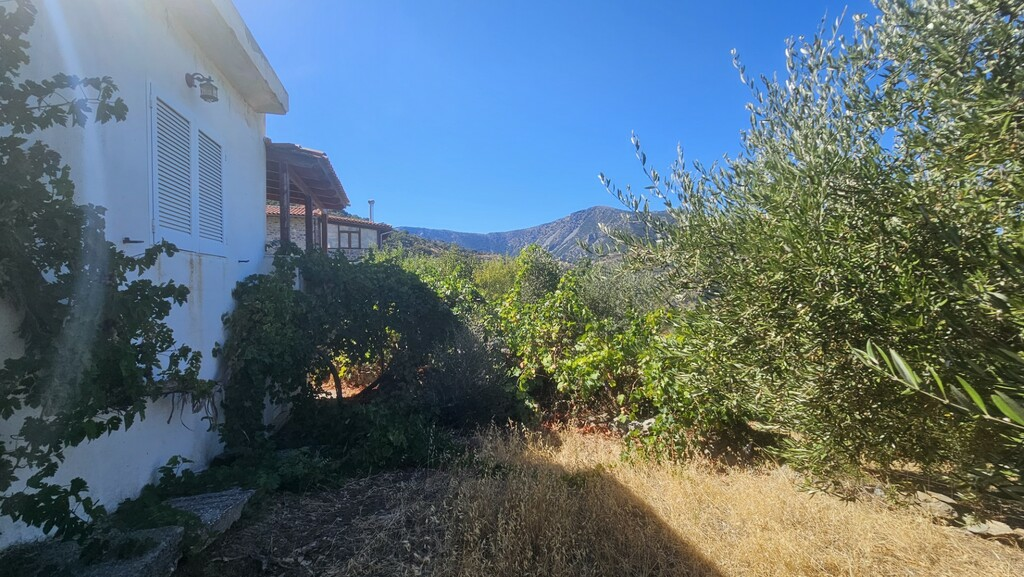 2-bedroom Detached House In Chersonisos, Greece (70 M²)