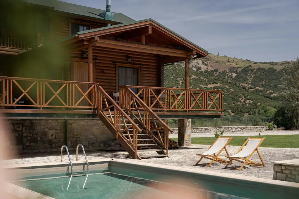 Detached House 420 M2 In Kalavrita, Greece