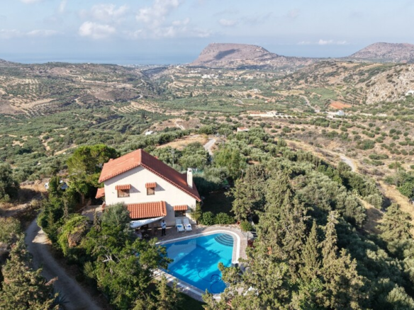 3-bedroom Villa In Gouves, Greece (161 M²)