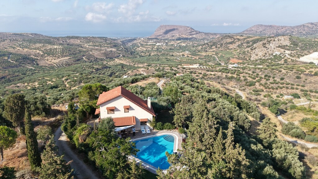3-bedroom Villa In Gouves, Greece (161 M²)