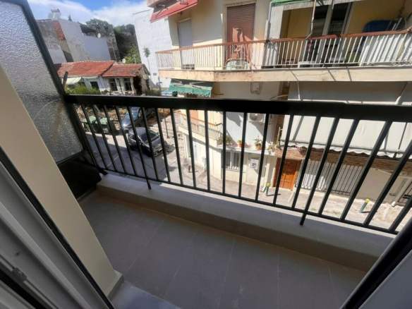 Flat 33 M2 In Ano Poli, Greece