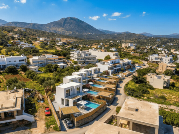 2-bedroom Villa In Agios Nikolaos, Greece (80 M²)