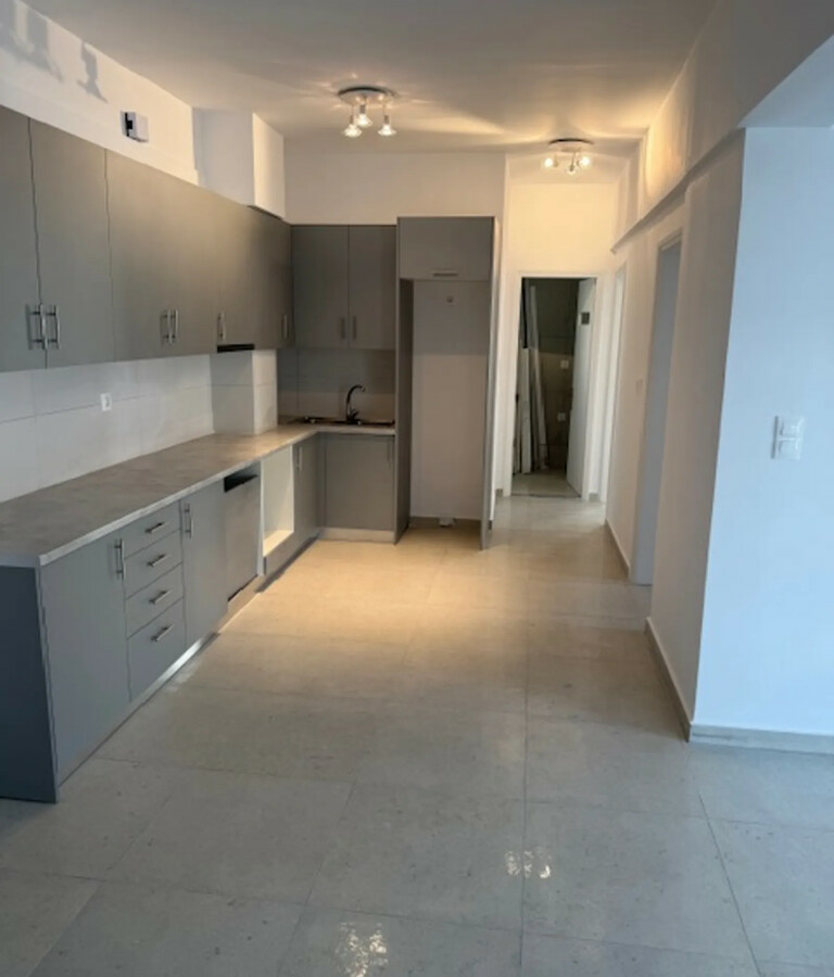 Flat 98 M2 In Alimos, Greece