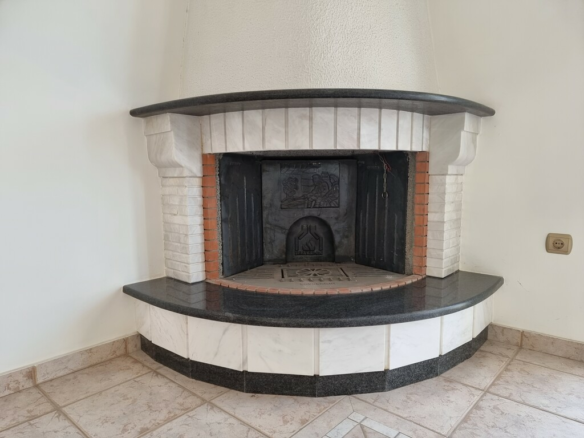 3-bedroom Maisonette In Panorama, Greece (271 M²)