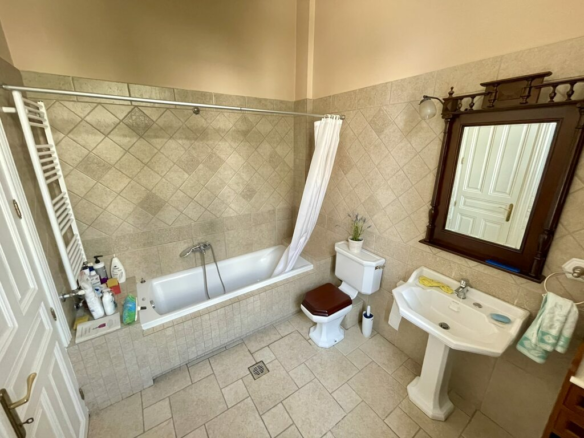 Detached House In Kavala, Greece (300 M²)