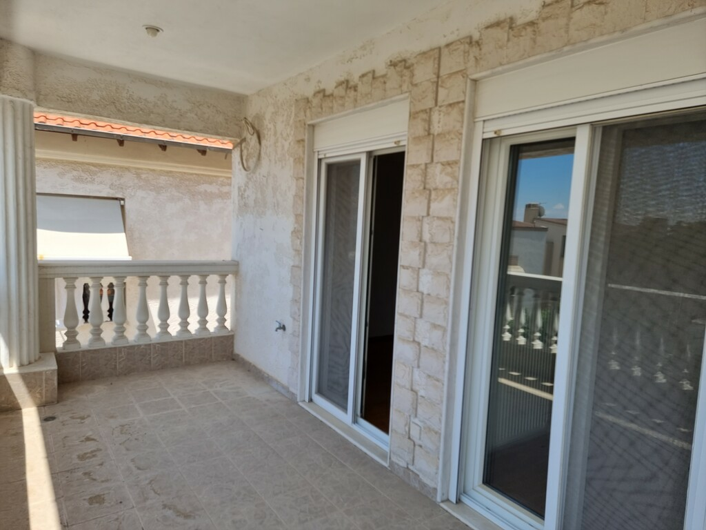 3-bedroom Maisonette In Panorama, Greece (271 M²)