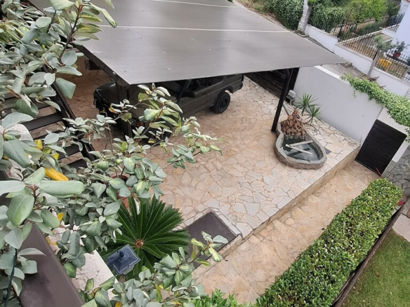 2-bedroom Detached House In Com. Skalas Oropou, Greece (165 M²)