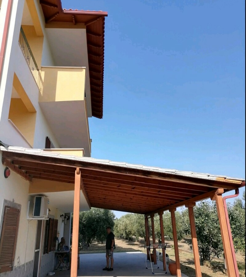 Complex In Poligiros, Greece (320 M²)