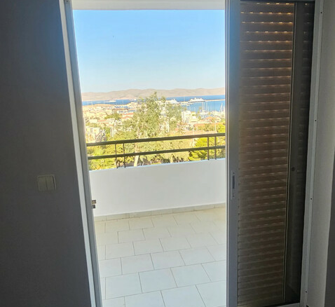 Flat 118 M2 In Lavrio, Greece