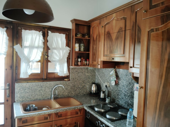 3-bedroom Complex In Poligiros, Greece (277 M²)