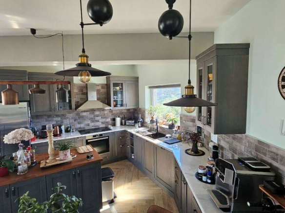 Villa 336 M2 In Vamos, Greece