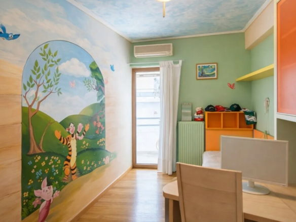3-bedroom Flat In Alimos, Greece (110 M²)