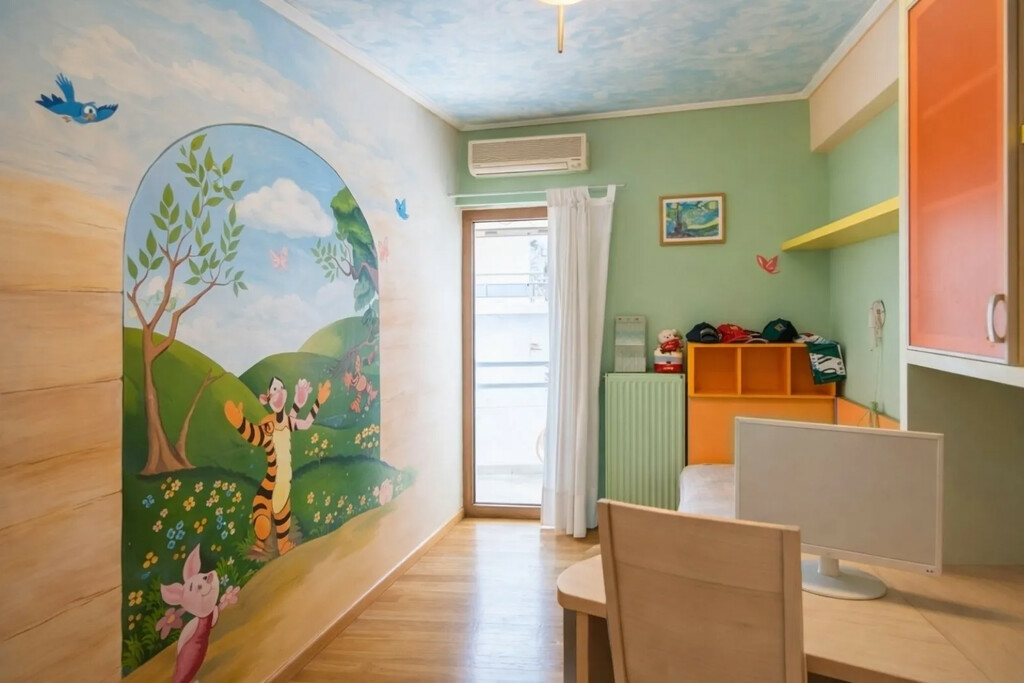 3-bedroom Flat In Alimos, Greece (110 M²)