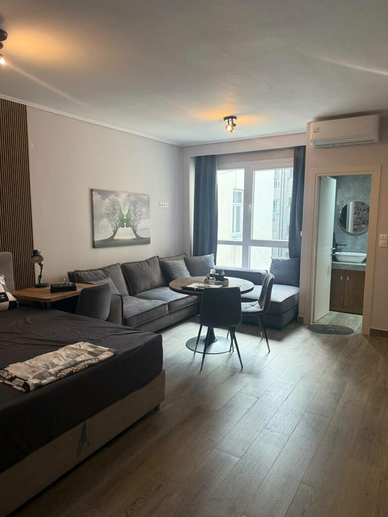 kunn1dqvmhf-ad0a76 Commercial Property 38 M2 In Center Of Thessaloniki, Greece