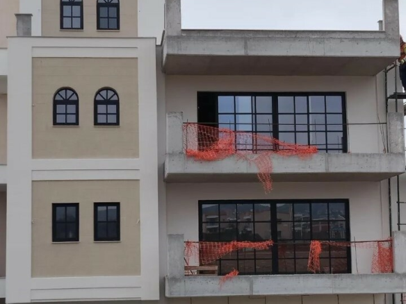 Duplex In Thermi, Greece (230 M²)