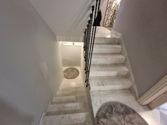 2-bedroom Maisonette In Panorama, Greece (230 M²)