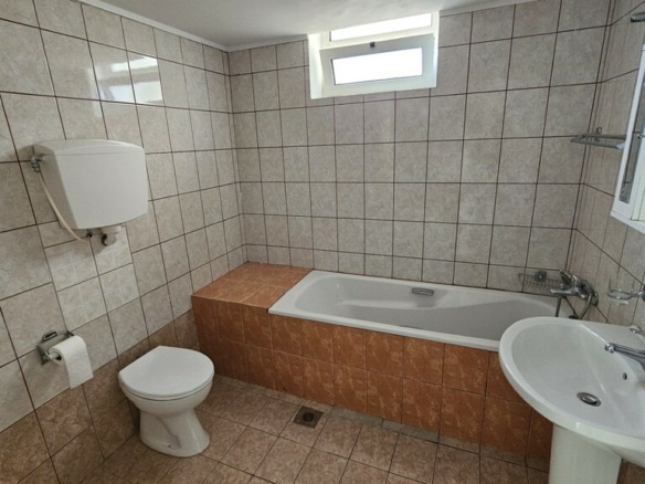 Detached House 247 M2 In Gorgolaini, Greece