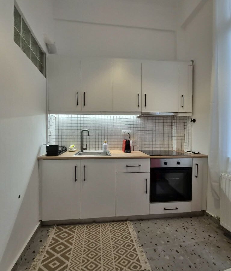 Flat 65 M2 In Kipseli, Greece