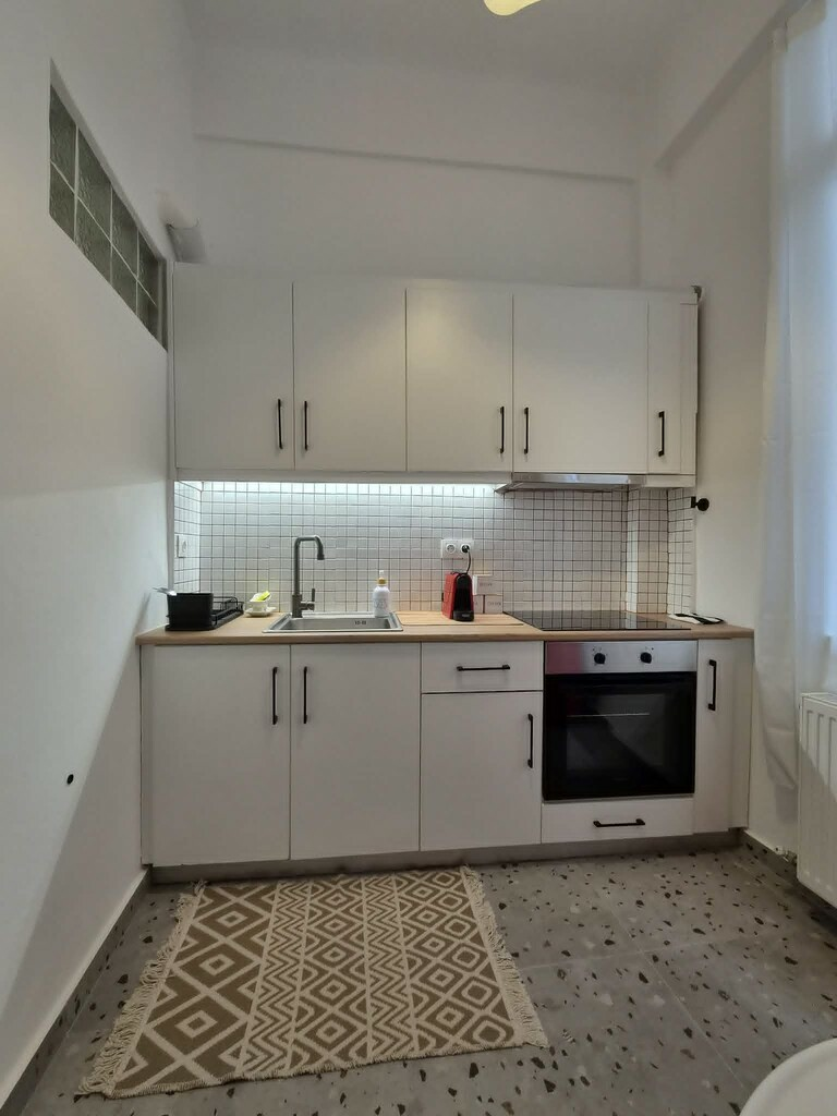 mqzsqvdyrbt-50754e Flat 65 M2 In Kipseli, Greece