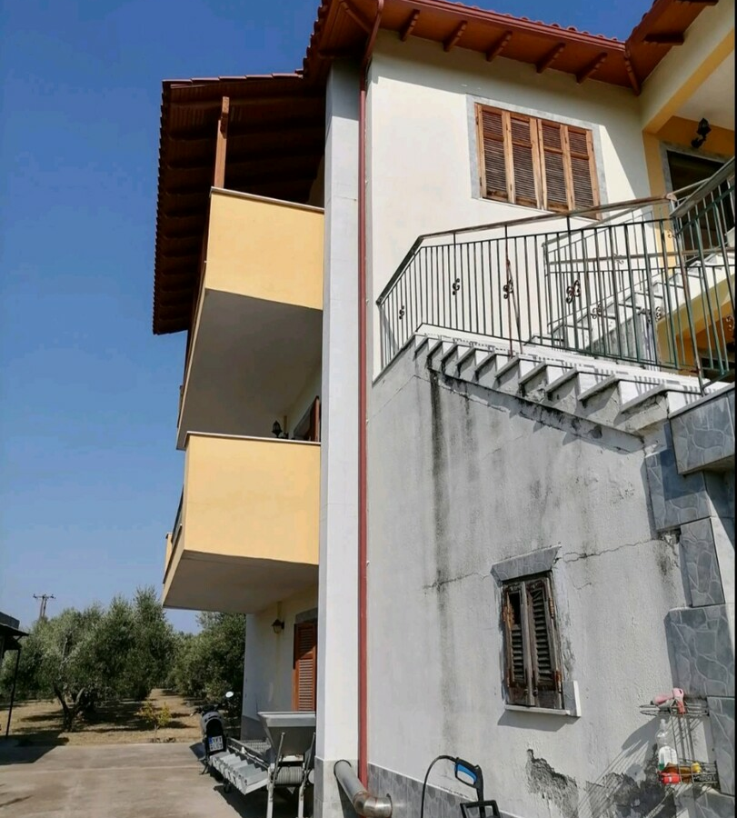 Complex In Poligiros, Greece (320 M²)