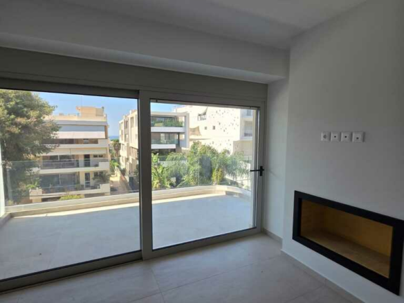 Flat 74 M2 In Voula, Greece
