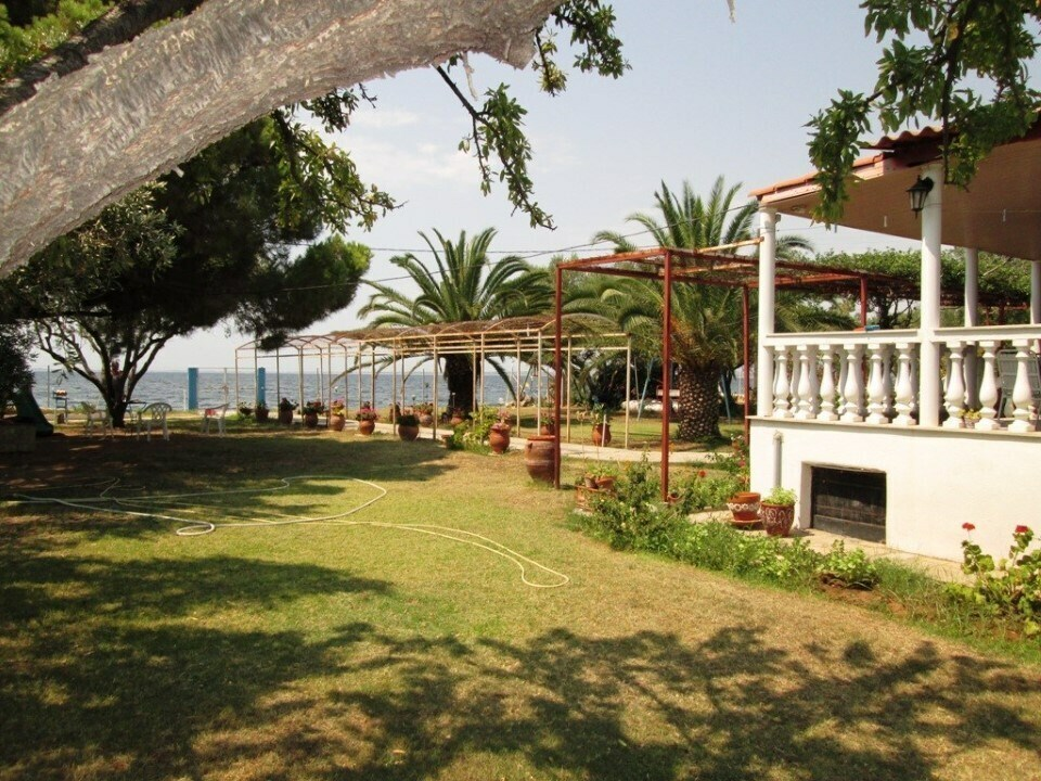 2-bedroom Detached House In Poligiros, Greece (60 M²)