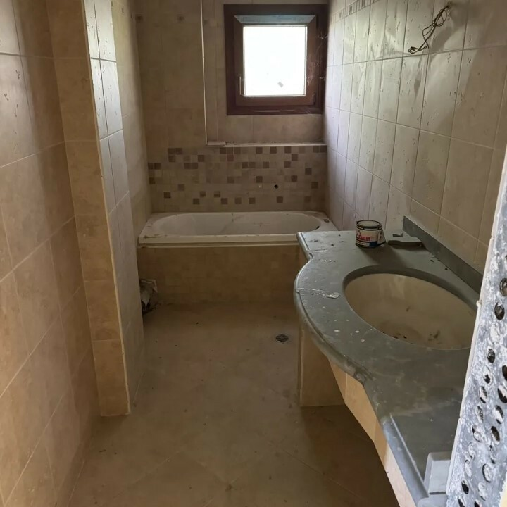 Detached House In Michaniona, Greece (310 M²)