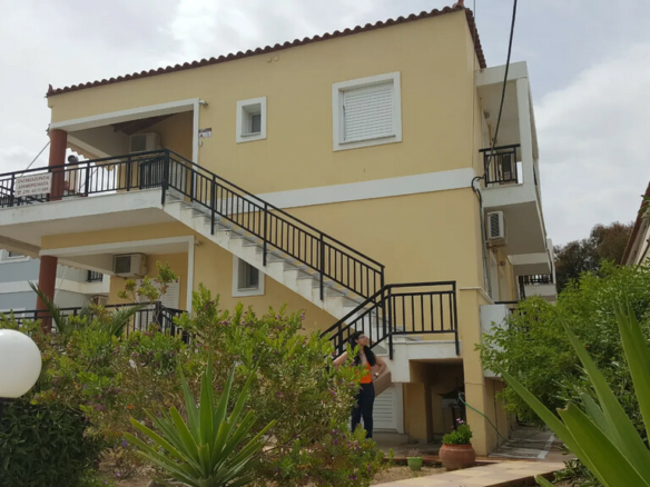 Flat 60 M2 In Saronikos, Greece