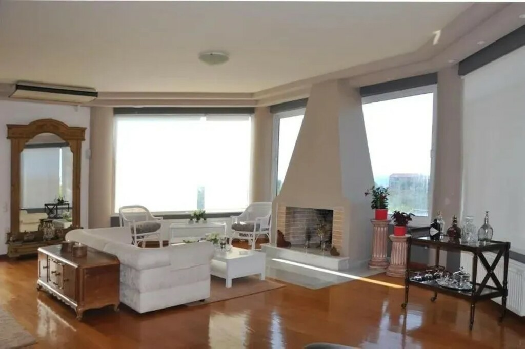 Detached House 415 M2 In Chersonisos, Greece
