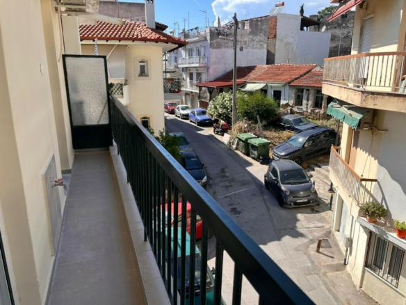 Flat 33 M2 In Ano Poli, Greece
