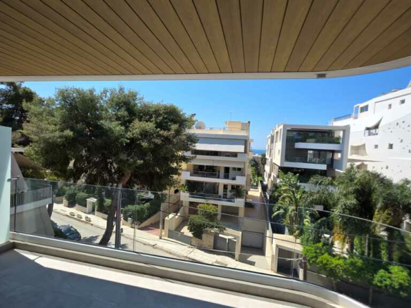 Flat 74 M2 In Voula, Greece