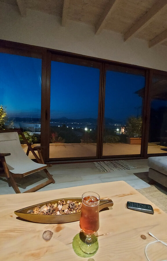 2-bedroom Detached House In Com. Skalas Oropou, Greece (165 M²)