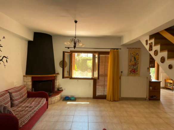 2-bedroom Maisonette In Poligiros, Greece (105 M²)