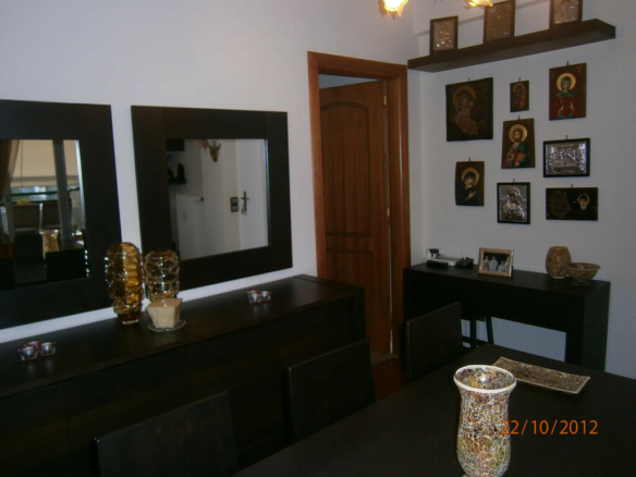 Flat 71 M2 In Voula, Greece