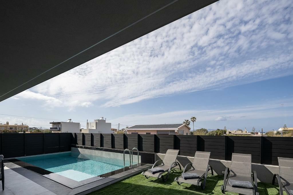 Villa 300 M2 In Gouves, Greece