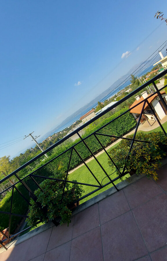 2-bedroom Detached House In Com. Skalas Oropou, Greece (165 M²)